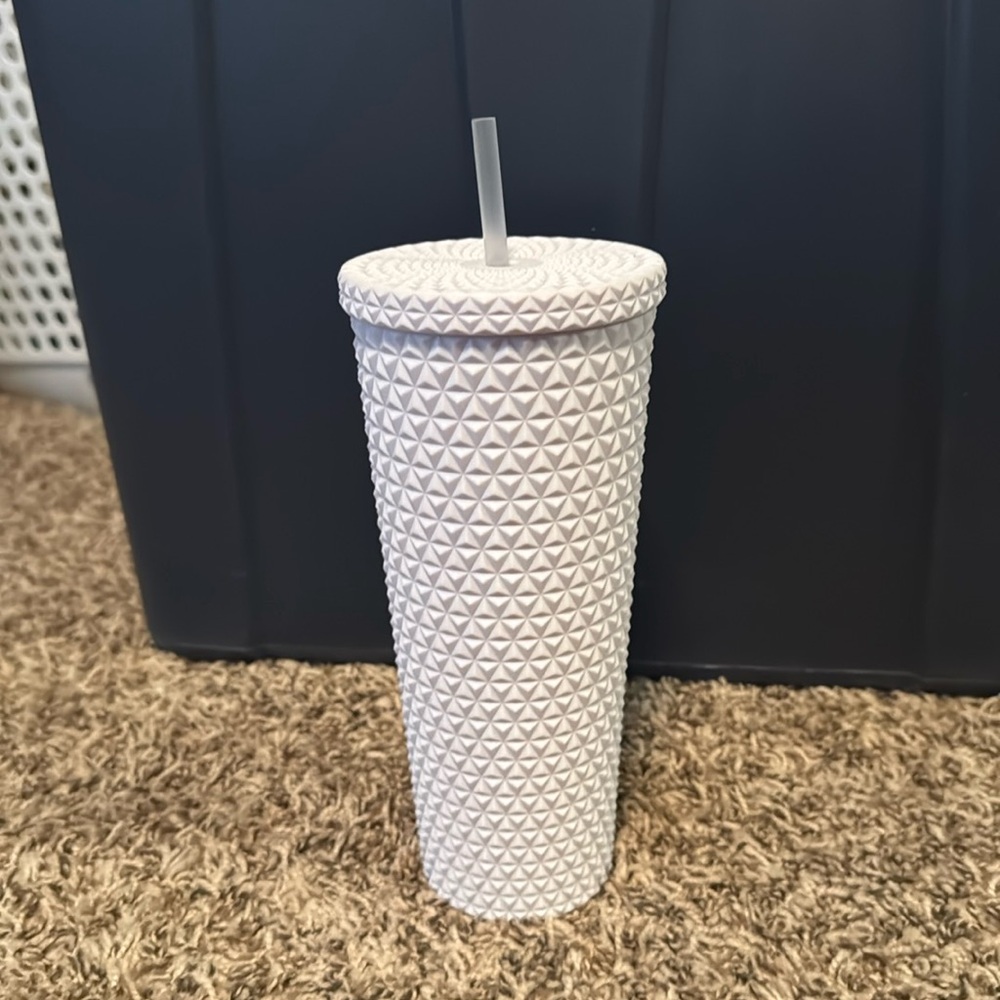 White Tumbler